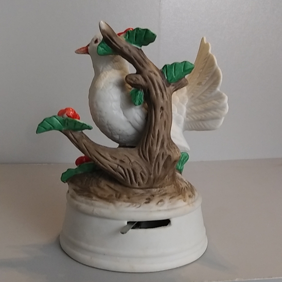 CHRISTMAS MUSIC BOX - Picture 3 of 7